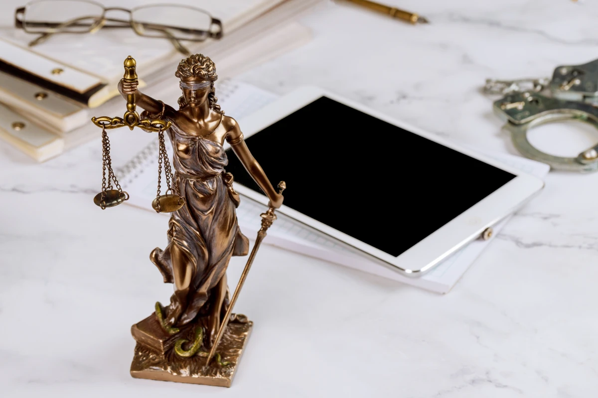 L'avocat, acteur clé dans la négociation de peines alternatives